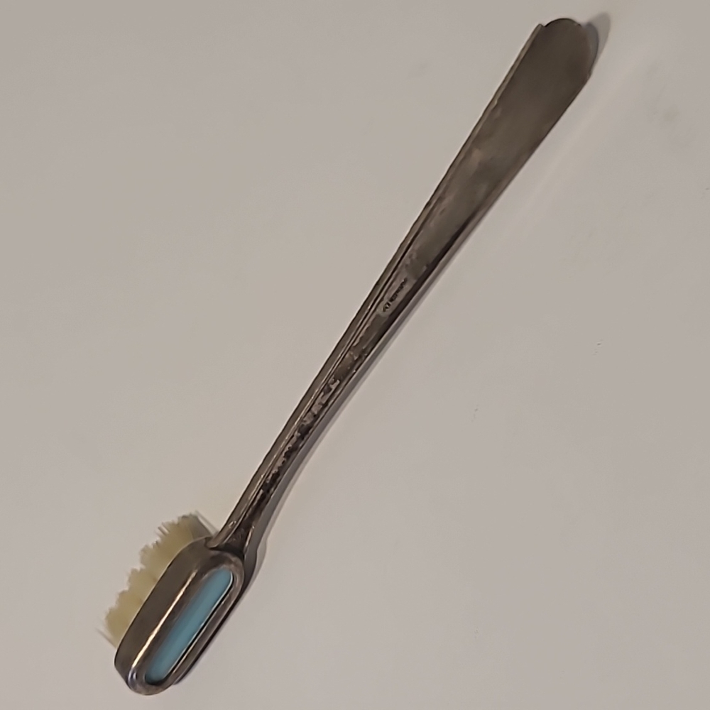 Vintage Sterling silver child's toothbrush - Picture 2 of 5